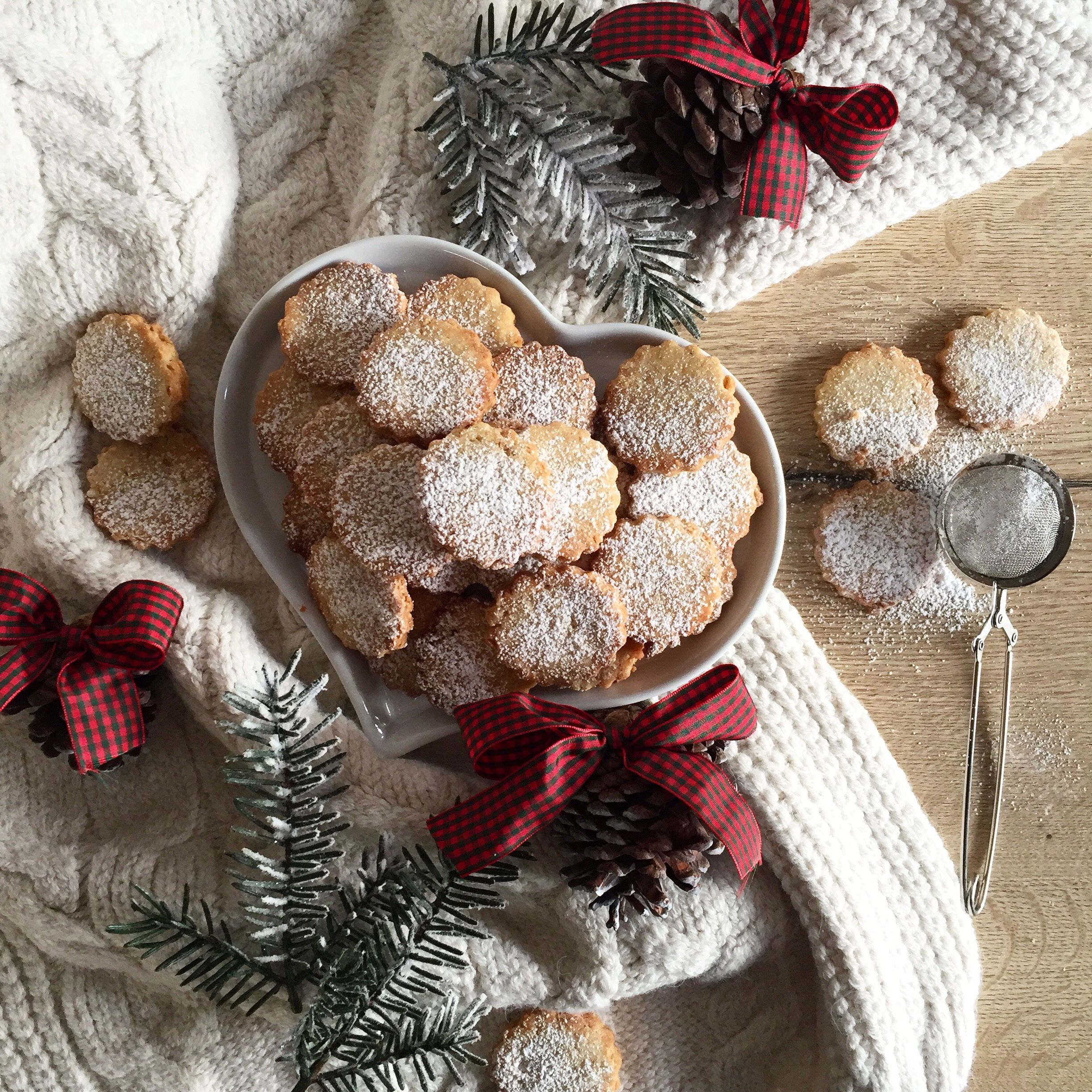 Biscotti Di Natale Nocciole.Biscotti Di Riso E Nocciole La Cucina Di Eli